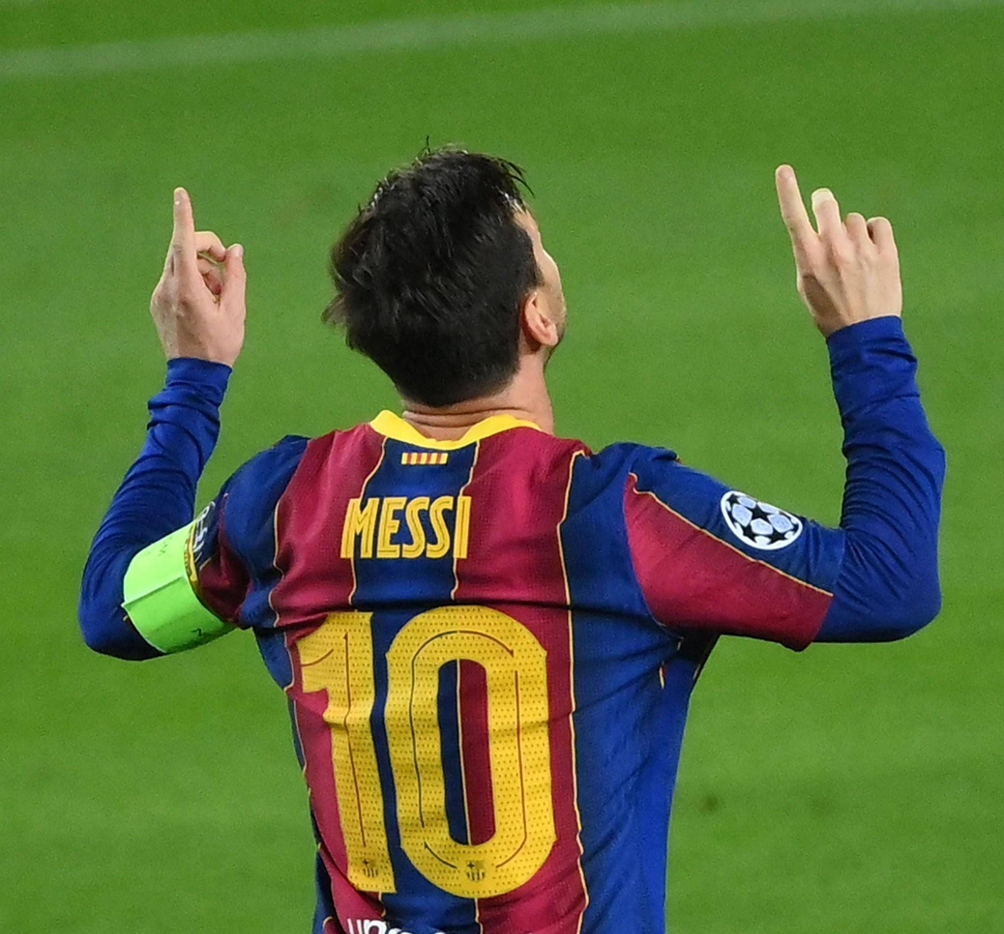 连续92场得分20+，亚历山大追平张伯伦并列历史第2