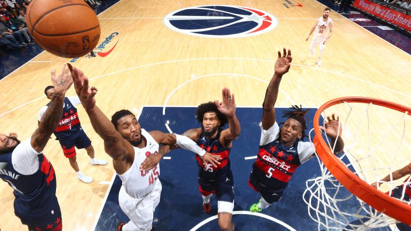 高情商！王楚钦赛后采访，感谢国乒队友，6-0后更加释放